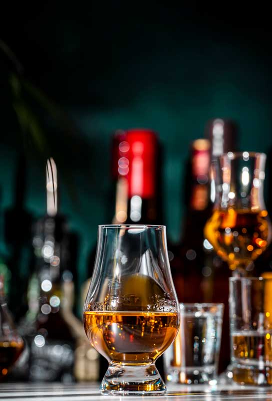 spirits-liquor_single-malt-scotch-whisky-in-glencairn-glass Spirits / Liquor - single malt scotch whisky in glencairn glass